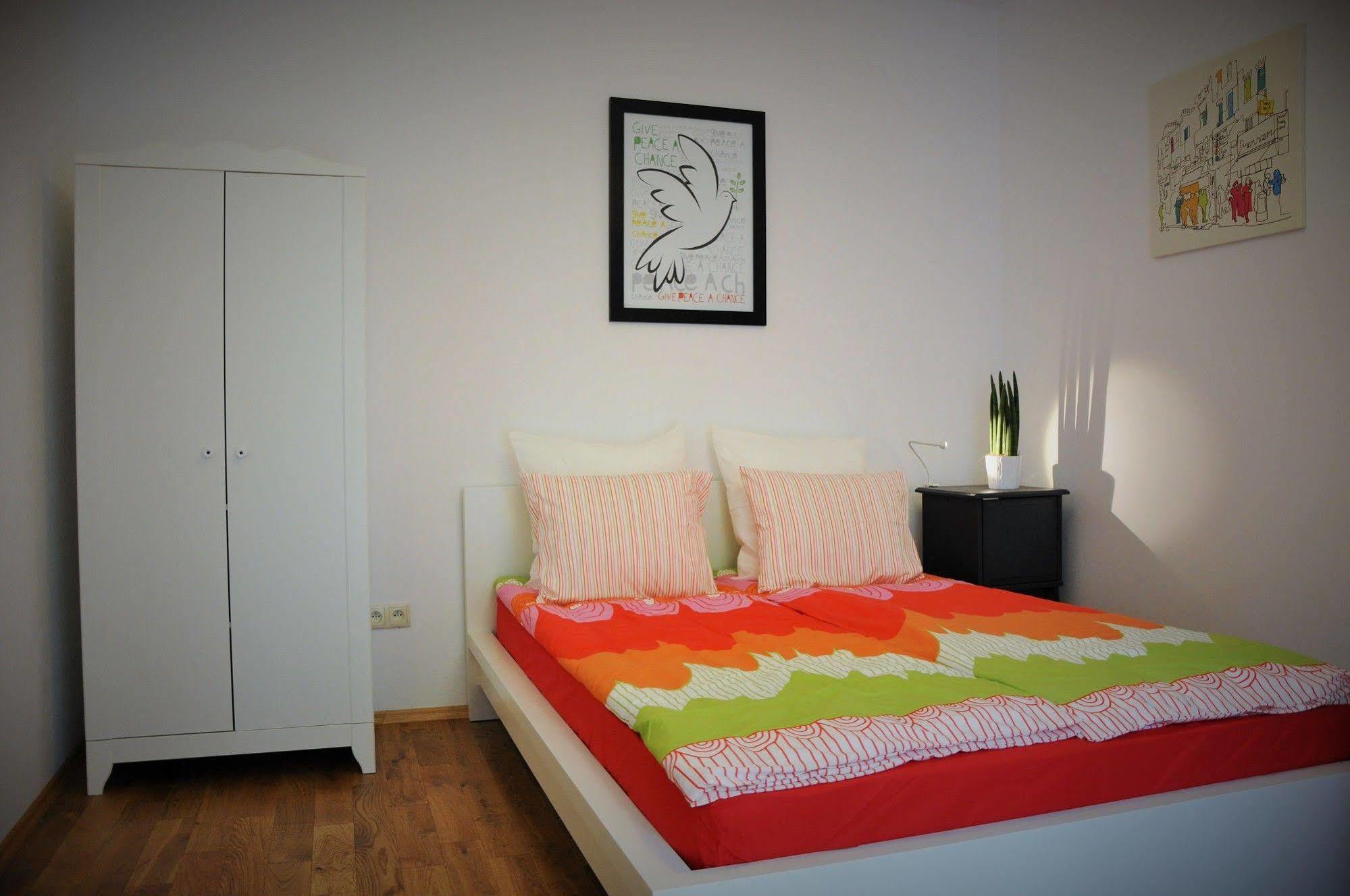 Happyguests Apartments Краков Экстерьер фото