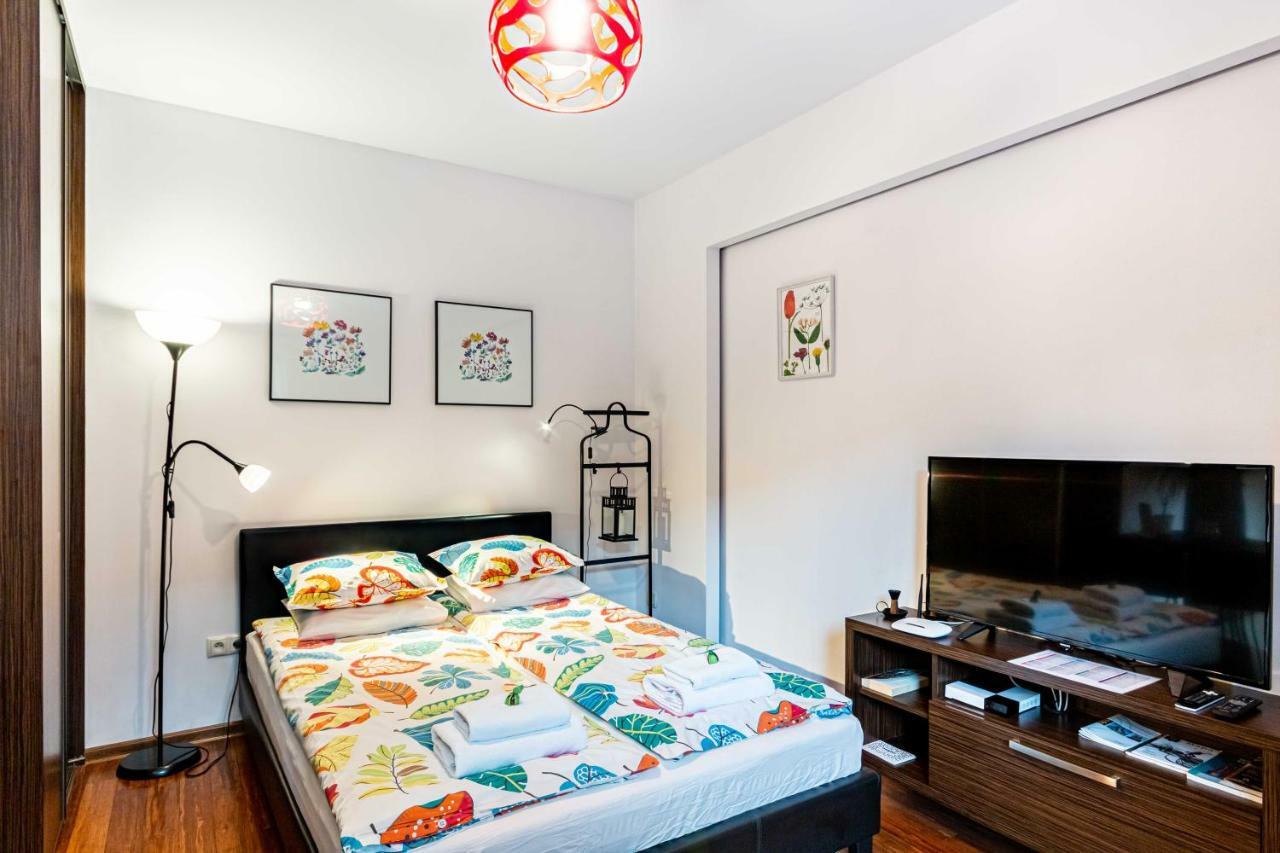 Happyguests Apartments Краков Экстерьер фото